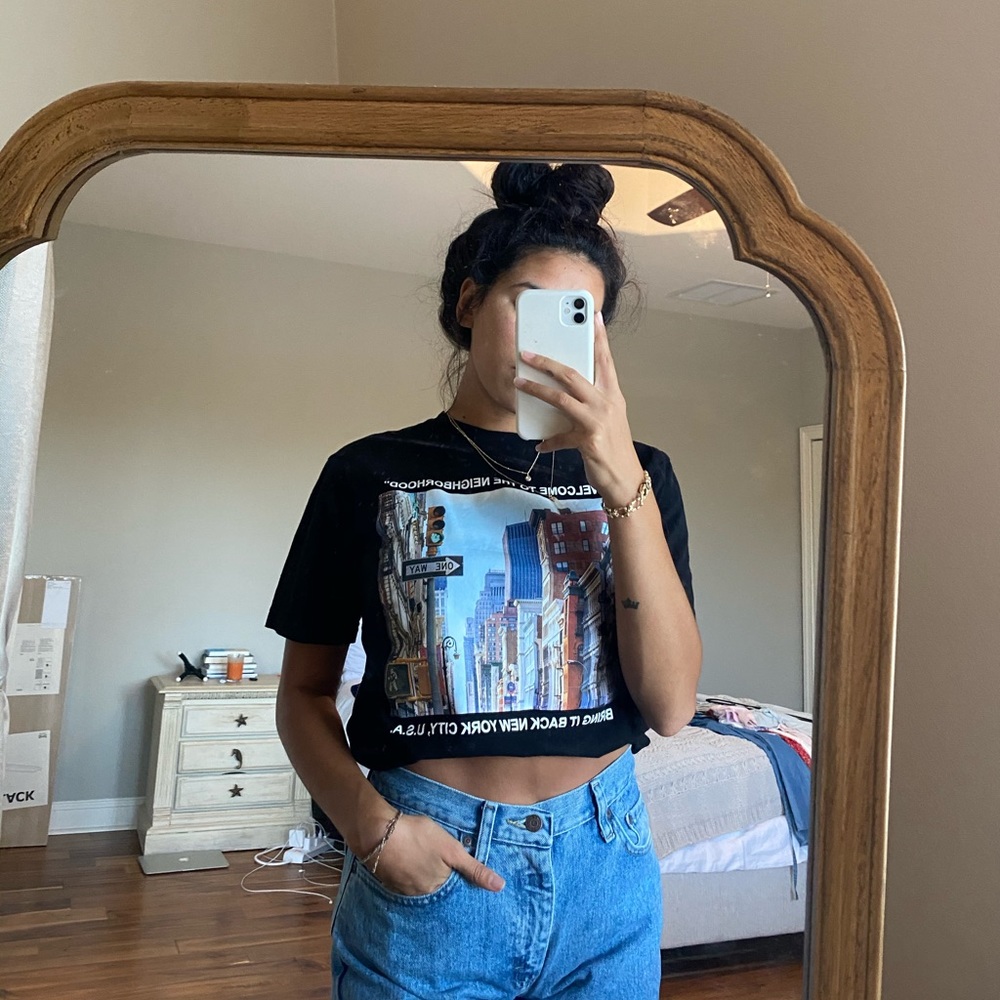 Graphic tee